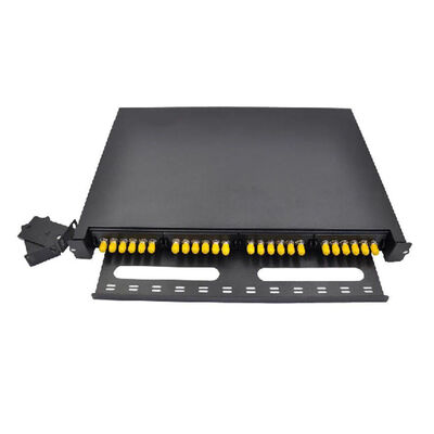 Qualité  Black ODF Patch Panel Simplex 24F 24 Port ST Fiber Patch Panel Face Plate 6 Slot usine