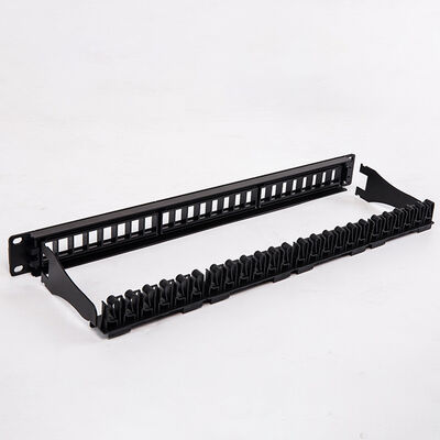 Crics trapézoïdaux noirs du blanc RJ45 du port CAT6 du tableau de connexions d'UTP 1U 24